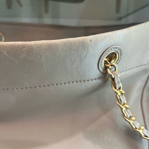 Tory Burch Nude Quilted Tote - Picture 6 of 15